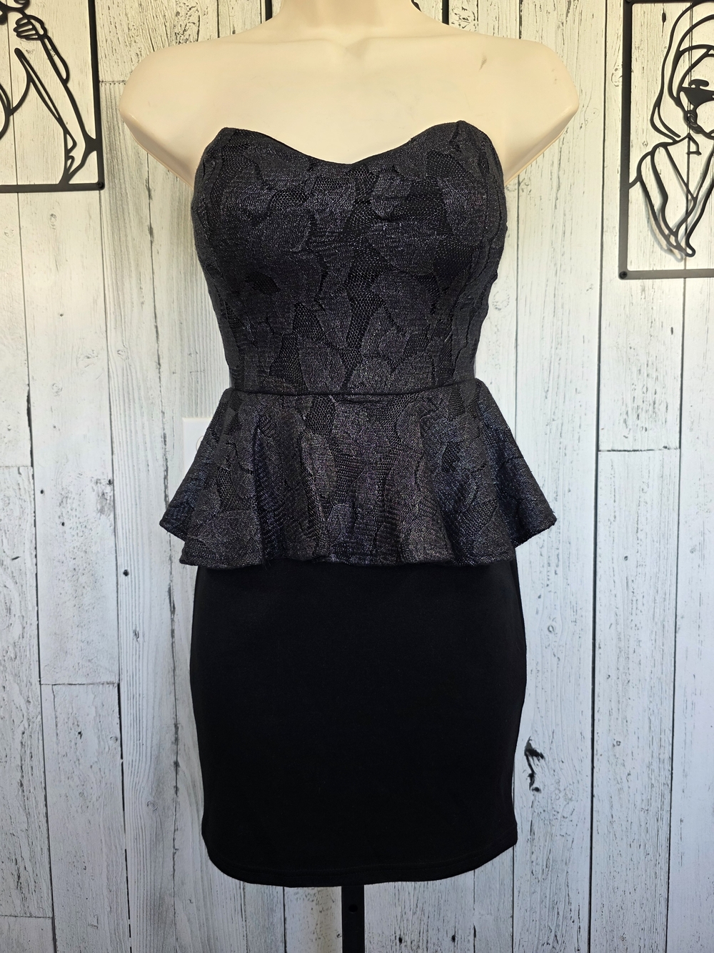 Seductions Black Lace Strapless Peplum Bodycon Dress Size XS Date Night Part